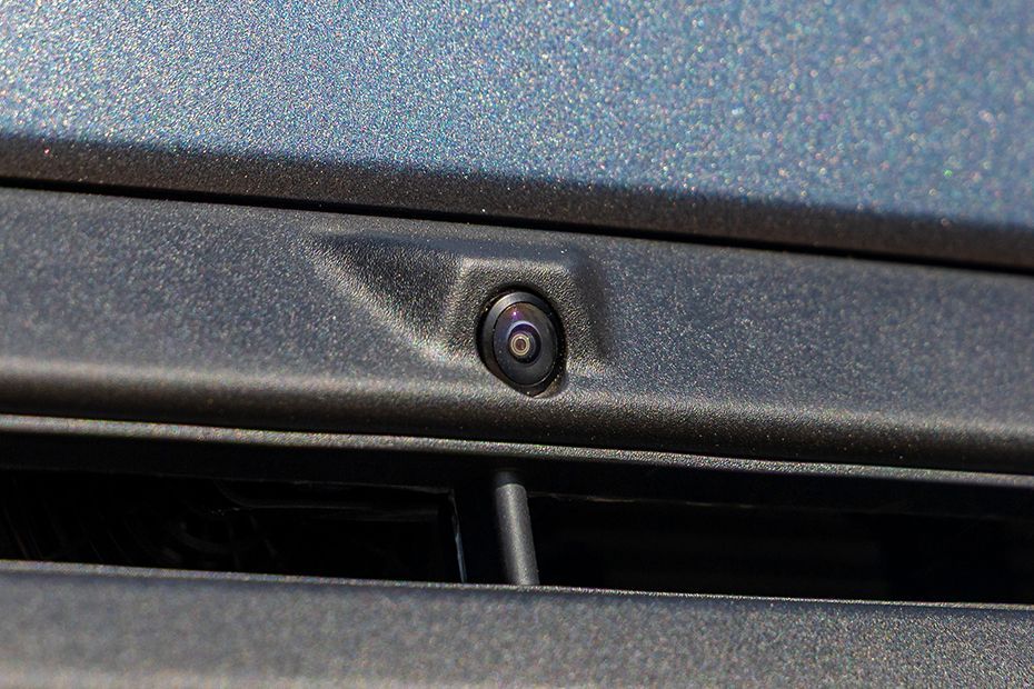 360 Degree Camera (Front) Image of Syros EV