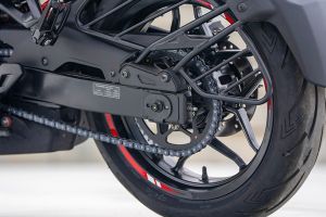 Chain Image of Pulsar NS400Z