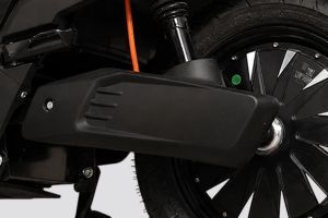 Chain Cover Image of Lucka
