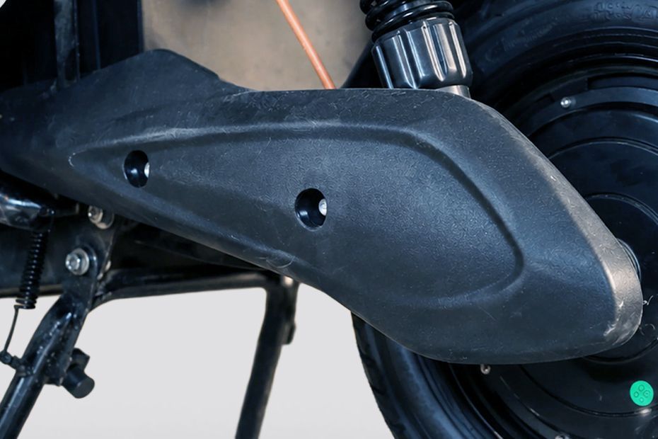 Chain Cover Image of Duster