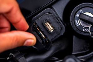 Charging ports of Pulsar NS400Z