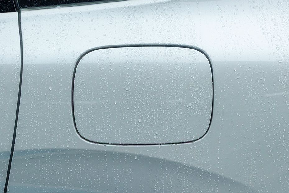 Fuel Lid (Closed) Image of ZR-V