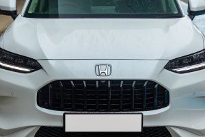 Daytime Running Lamps (DRL) Image of ZR-V