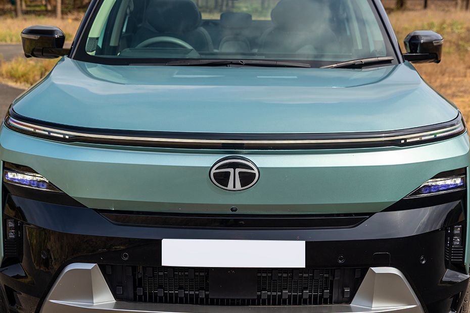 Daytime Running Lamps (DRL) Image of Sierra EV
