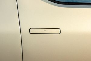 Door Handle Image of Syros EV