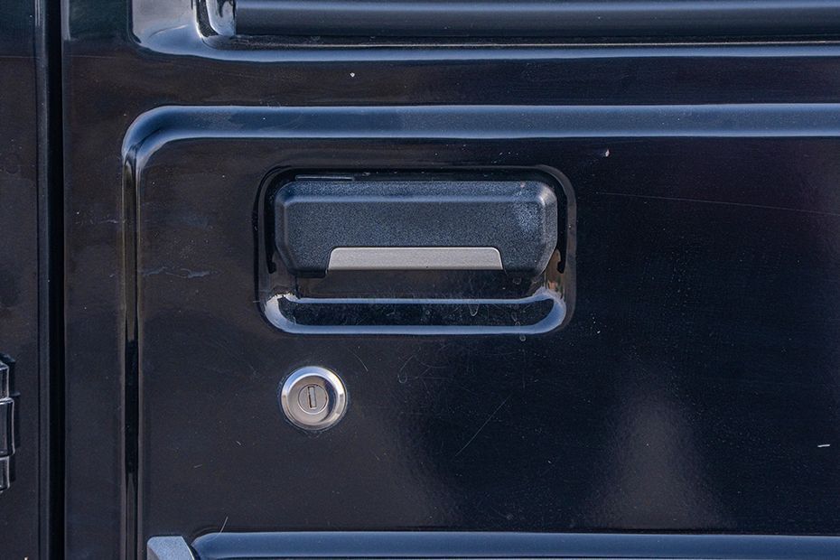 Door Handle Image of Bolero