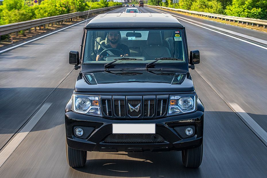 Driving: Front View Image of Bolero
