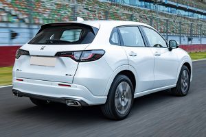 Driving: Rear Right Three Quarter View Image of ZR-V