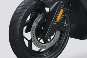 Front Brake of Hypevolt-R