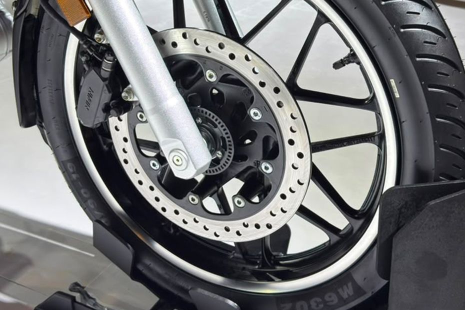 Front Brake of CB 500