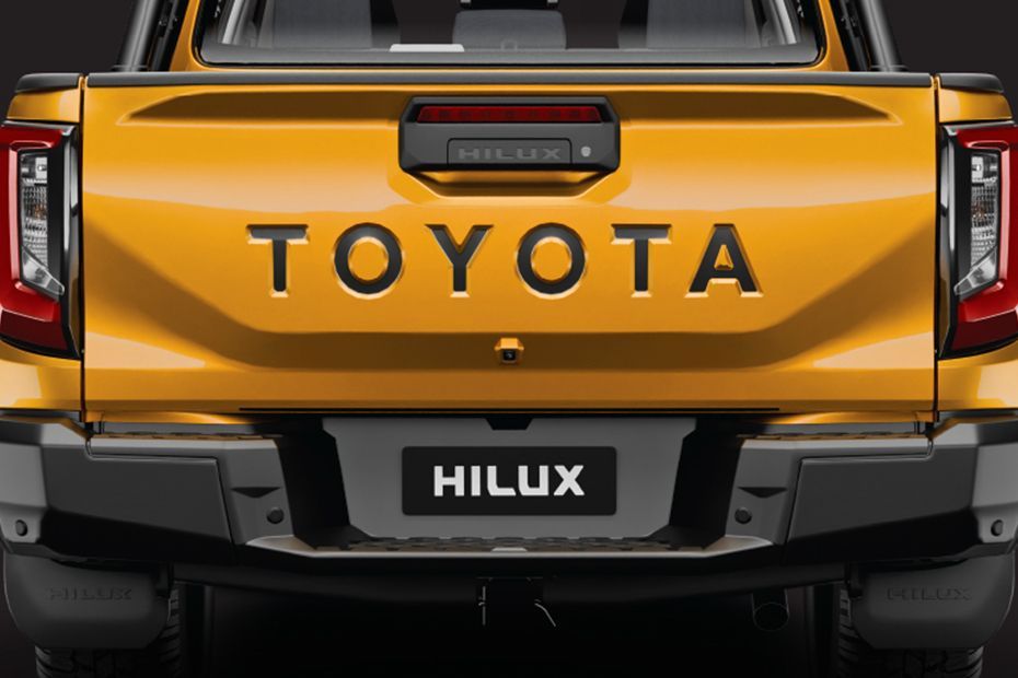 Brand Logo (Front) Image of Hilux
