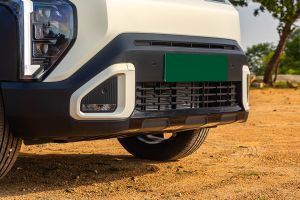 Front Bumper Image of Syros EV