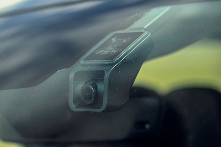 Dashcam (Front) Image of Tekton