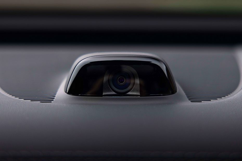 Dashcam (Front) Image of AMG E 53