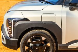 Front Fender Image of Syros EV