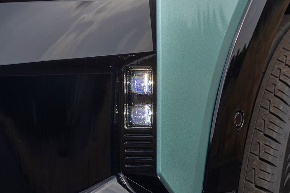 Front Fog Lamp Image of Sierra EV