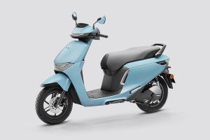 Front Left Quarter View View of Activa e