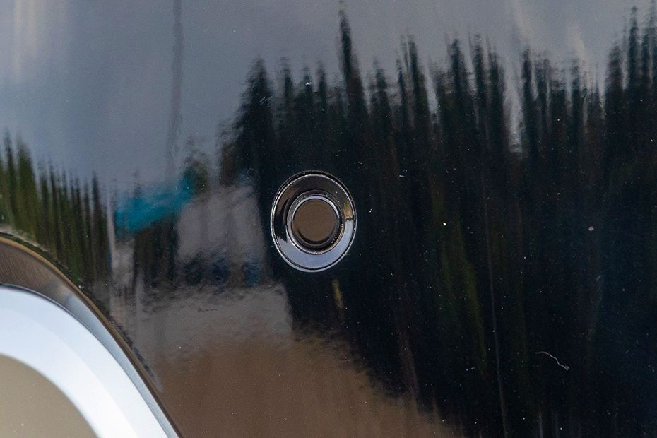 Front Parking Sensors Image of Sierra EV