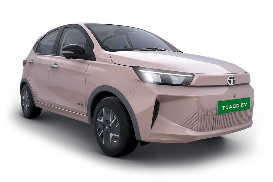Front Right Quarter View Image of Tiago EV
