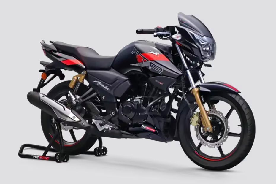 Front Right Quarter View of Apache RTR 180