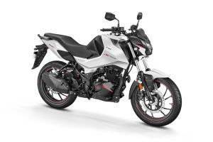 Front Right Quarter View of Xtreme 160R