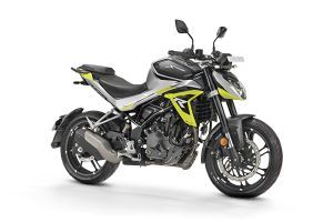 Front Right Quarter View of Xtreme 250R