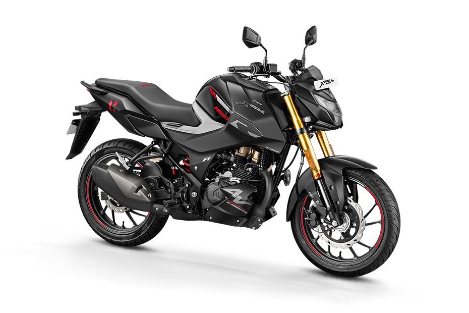 Front Right Quarter View of Xtreme 160R 4V