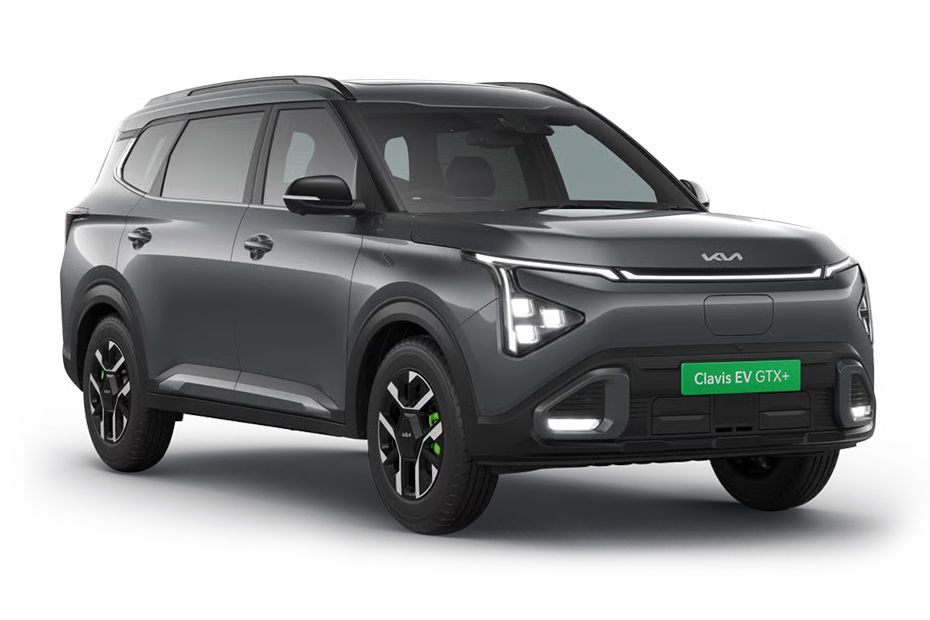 Front Right Quarter View Image of Carens Clavis EV