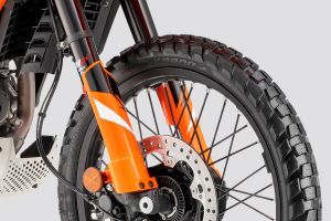 Front Suspension of 390 Enduro R