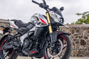 Front Suspension of Pulsar NS400Z