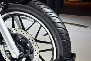 Front Tyre of CB 500