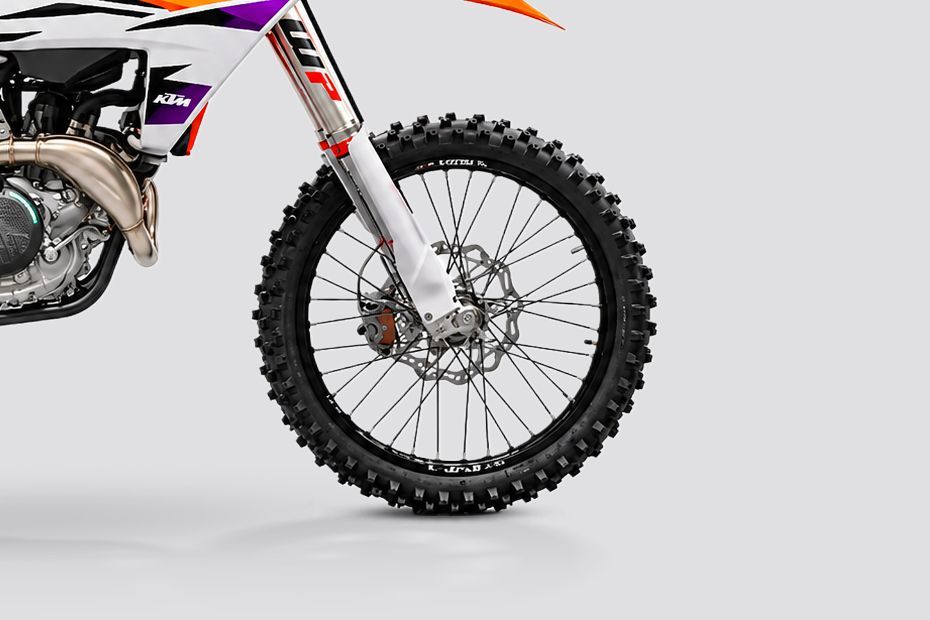 Front Tyre of 450 SX-F