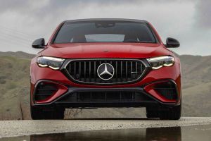 Front View Image of AMG E 53