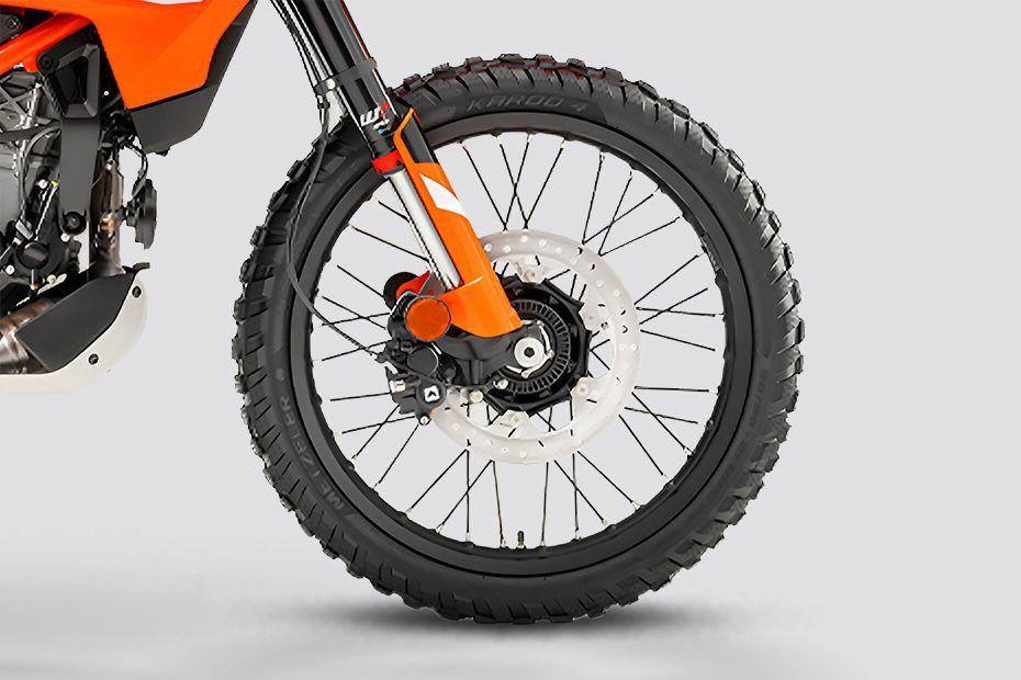 Front Wheel of 390 Enduro R