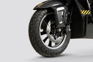Front Wheel of Lucka