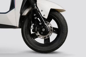 Front Wheel of Neu