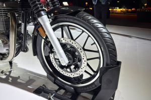 Front Wheel of CB 500