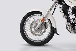 Front Wheel of Avenger Cruise 220