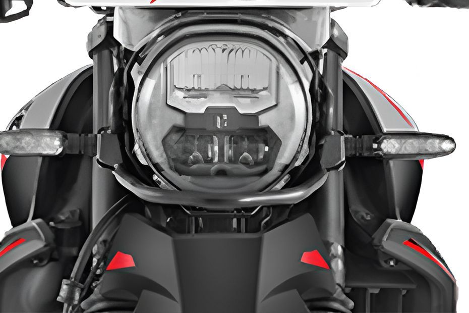 Headlamp of XPulse 210