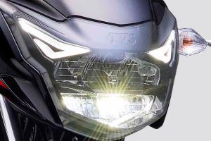Headlamp of Apache RTR 180