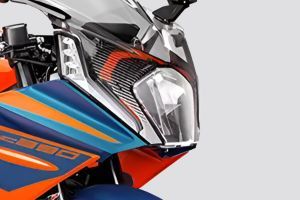Headlamp of RC 390