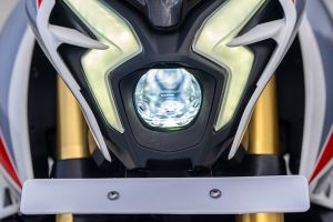 Headlamp of Pulsar NS400Z