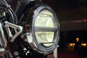 Headlamp of CB 500