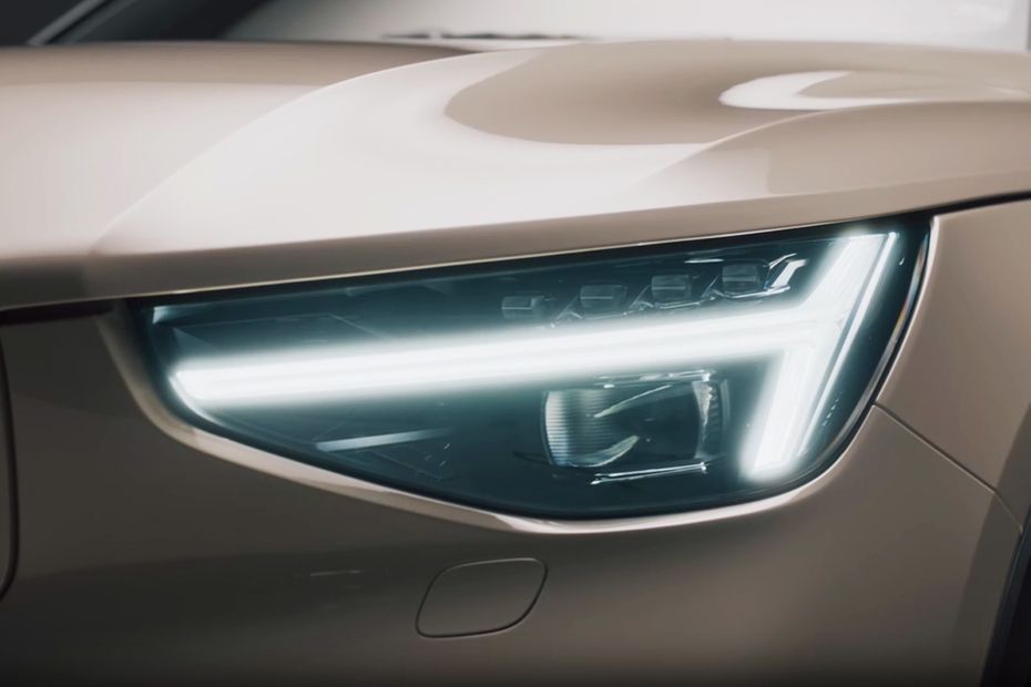 Headlight Image of EC40
