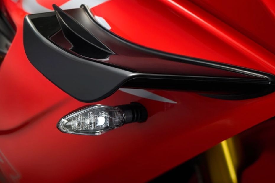 Indicator (Front) of Apache RR 310