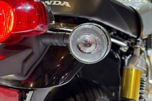 Indicator (Rear) of CB 500