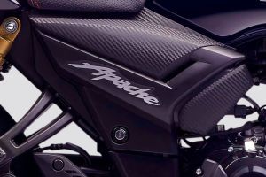 Model Badge of Apache RTR 180