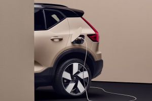 Charging Flap (Open) Image of EX40
