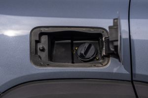 Fuel Lid (Open) Image of Tekton