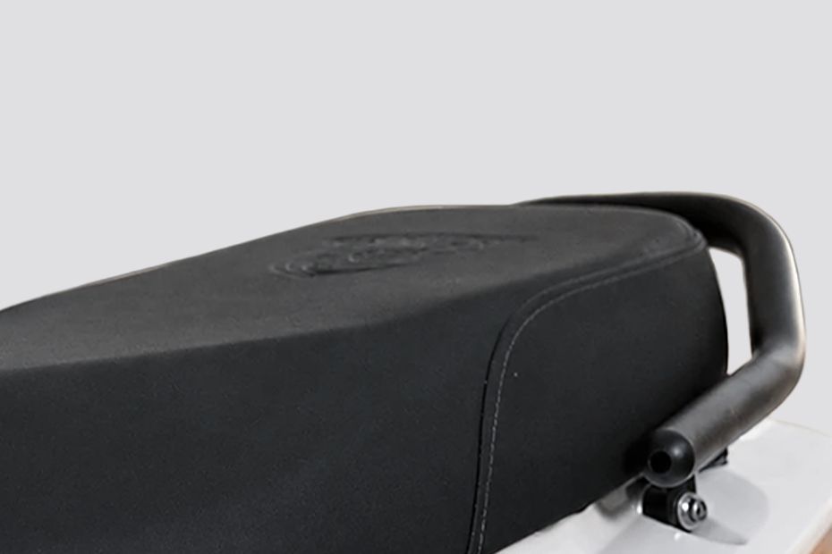 Pillion Seat of Duster